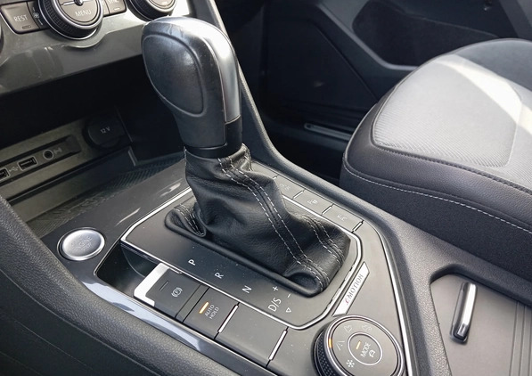 Volkswagen Tiguan Allspace cena 141900 przebieg: 119100, rok produkcji 2019 z Gdańsk małe 232